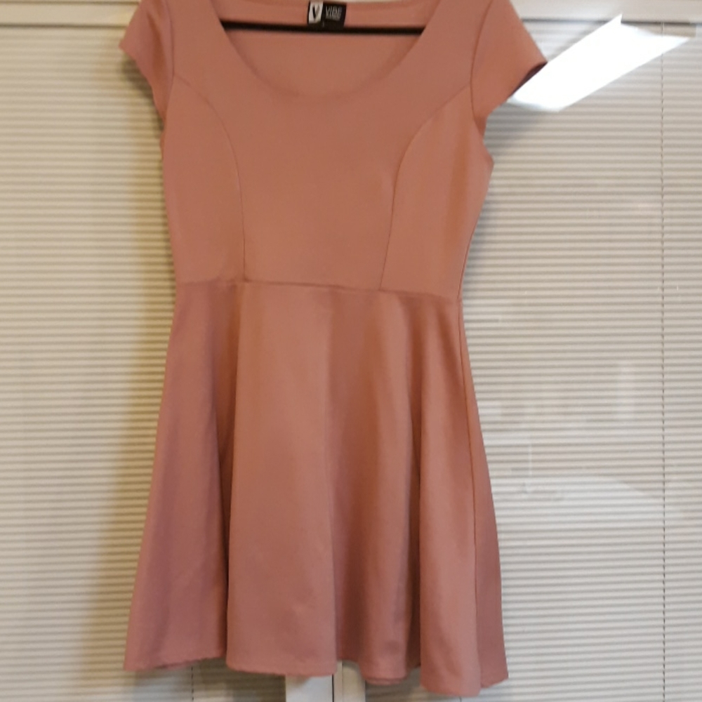 Vibe sportswear dress - Picture 4 of 4